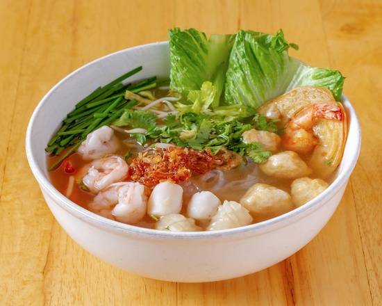 Traditional Vietnamese Dishes | Vietnamese Restaurant In Fairfax VA