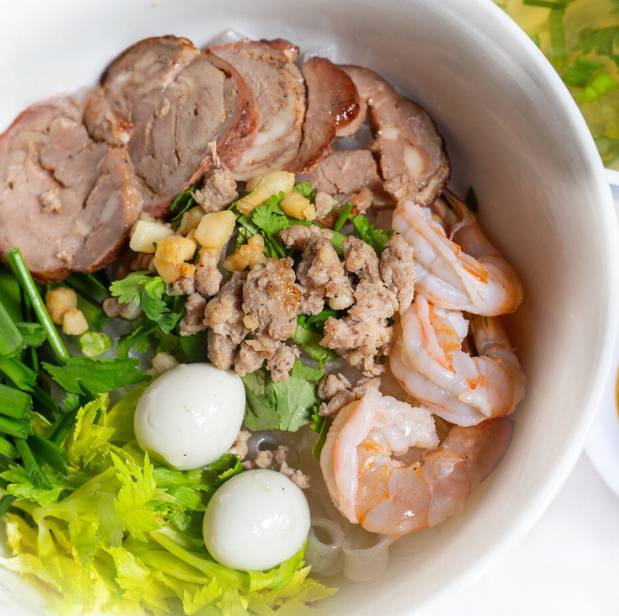 Crispy Vietnamese Noodles | Vietnamese Shrimp Pho
