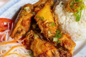 Chicken Wings with Rice | Order Vietnamese Food Online
